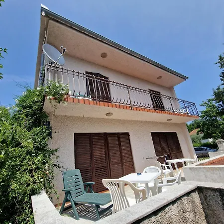 Guest house D&d 5 Pula